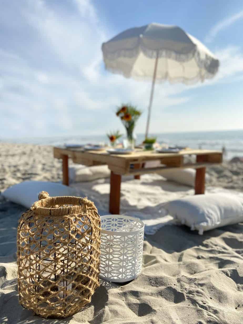 Simple beach picnic set deals up